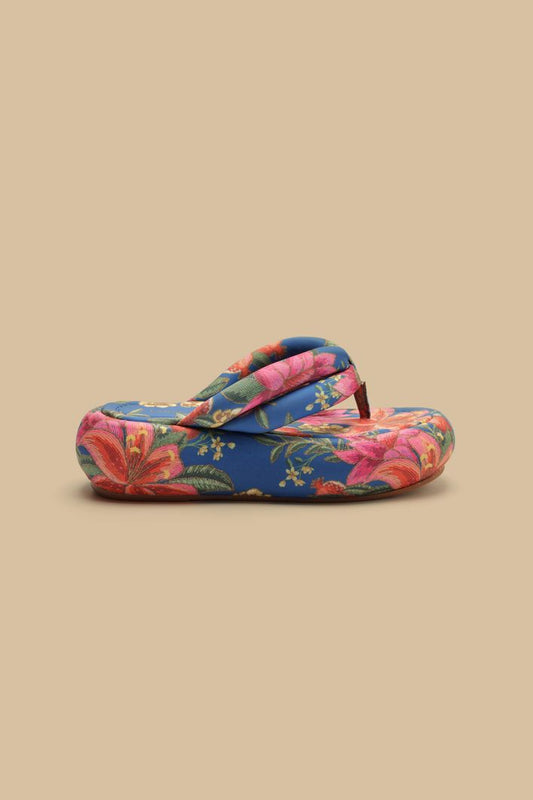 Chanclas con Plataforma Plana y Estampado Katita